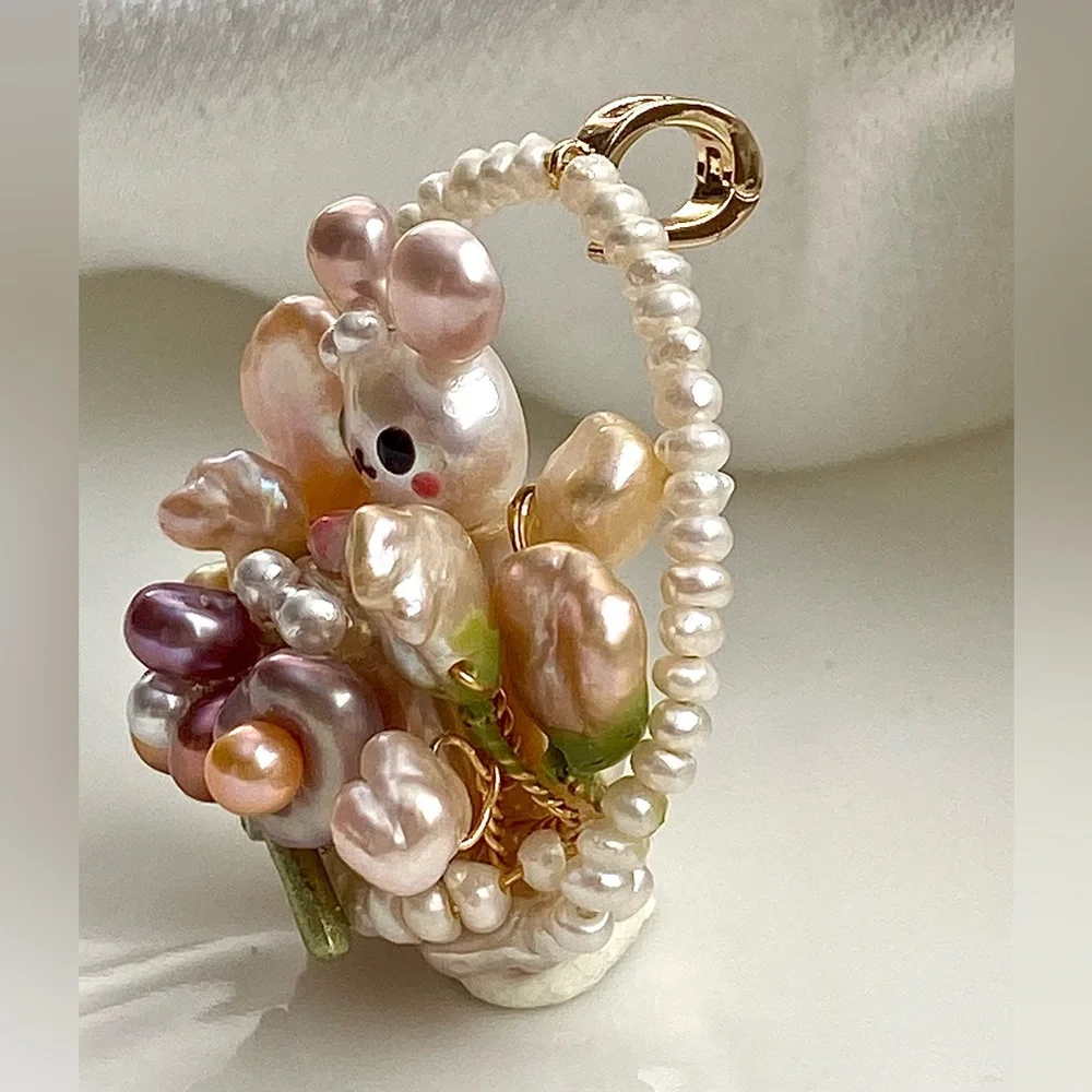 P203-Handmade High Quality Bunny Easter Basket Detachable Pendant - Picture 7 of 11